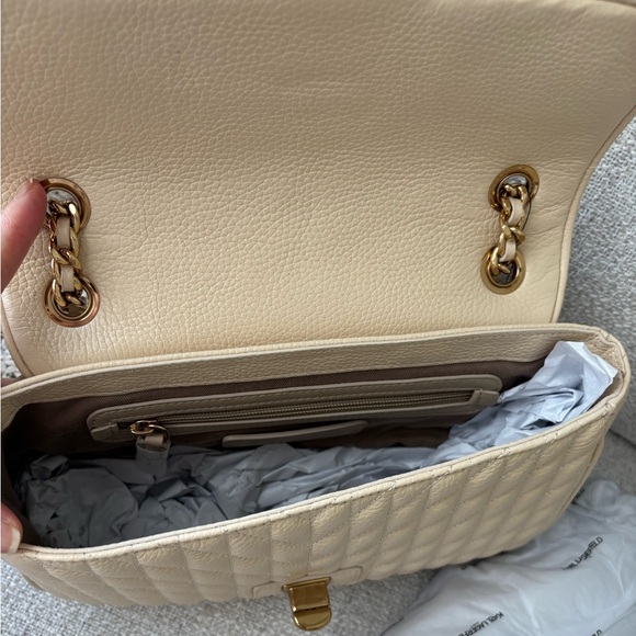 NWT Karl Lagerfeld Agyness Leather Shoulder/Crossbody bag in Cream - Picture 8 of 10